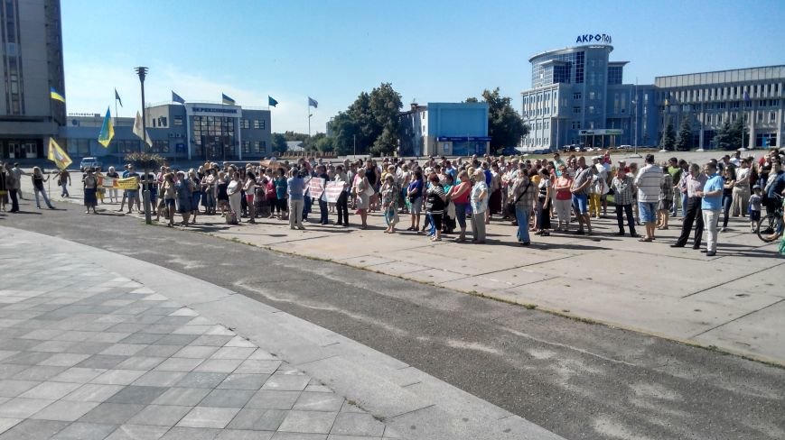 В Сумах предприниматели Центрального рынка протестовали против принудительной установки кассовых аппаратов (ФОТО) (фото) - фото 1 В Сумах предприниматели Центрального рынка протестовали против принудительной установки кассовых аппаратов (ФОТО) (фото) - фото 1