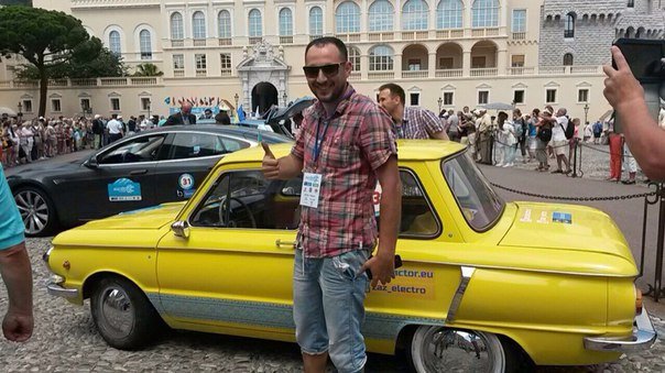 Одесский патриотический «Запорожец» покорил сердца зрителей международного ралли (ФОТО) (фото) - фото 1 Одесский патриотический «Запорожец» покорил сердца зрителей международного ралли (ФОТО) (фото) - фото 1
