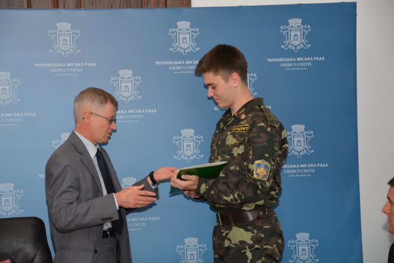 У Чернівцях нагородили кращих молодіжних активістів (ФОТО) (фото) - фото 2 У Чернівцях нагородили кращих молодіжних активістів (ФОТО) (фото) - фото 2