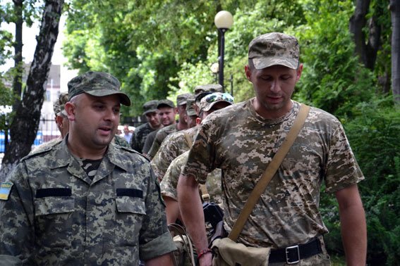 Правоохоронці Львівської залізниці, які перебували на передовій повернулись додому (ФОТО) (фото) - фото 5 Правоохоронці Львівської залізниці, які перебували на передовій повернулись додому (ФОТО) (фото) - фото 5