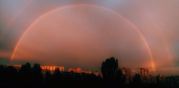 В небе над столицей видели двойную радугу (ФОТО) (фото) - фото 1