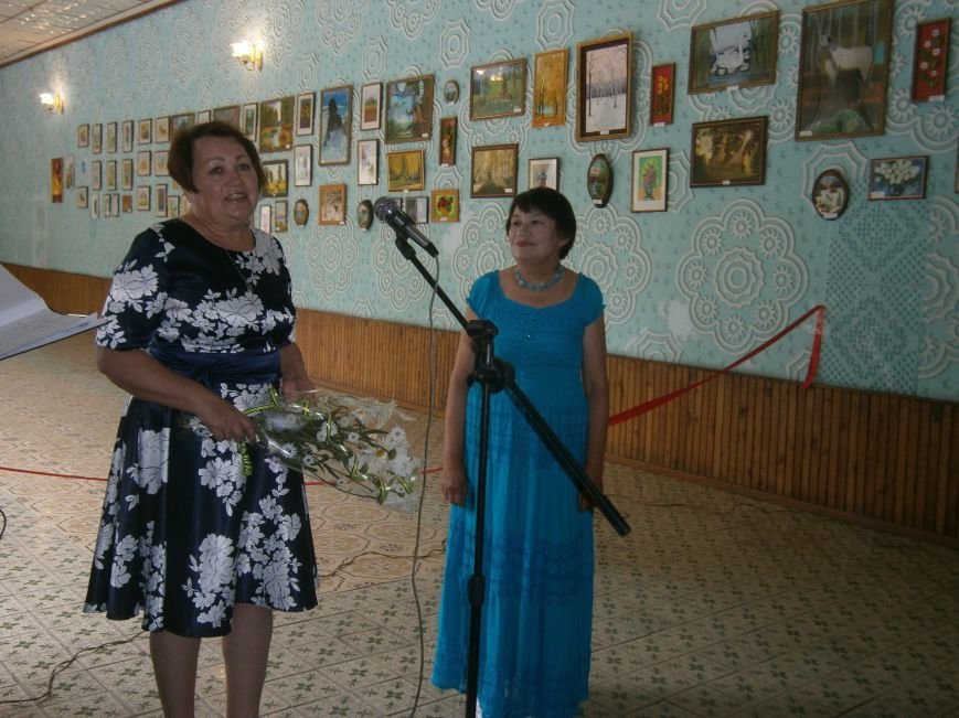В Димитрове прошла дебютная выставка изостудии «Акварель» (фото) -... В Димитрове прошла дебютная выставка изостудии «Акварель» (фото) - фото 2