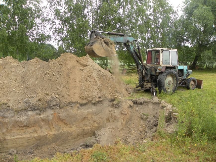 В Черниговской области сожгли 180 свиней (фото) - фото 1 В Черниговской области сожгли 180 свиней (фото) - фото 1