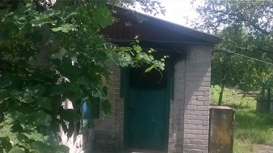 Ночью в Красноармейске горел дом (фото) - фото 1 Ночью в Красноармейске горел дом (фото) - фото 1