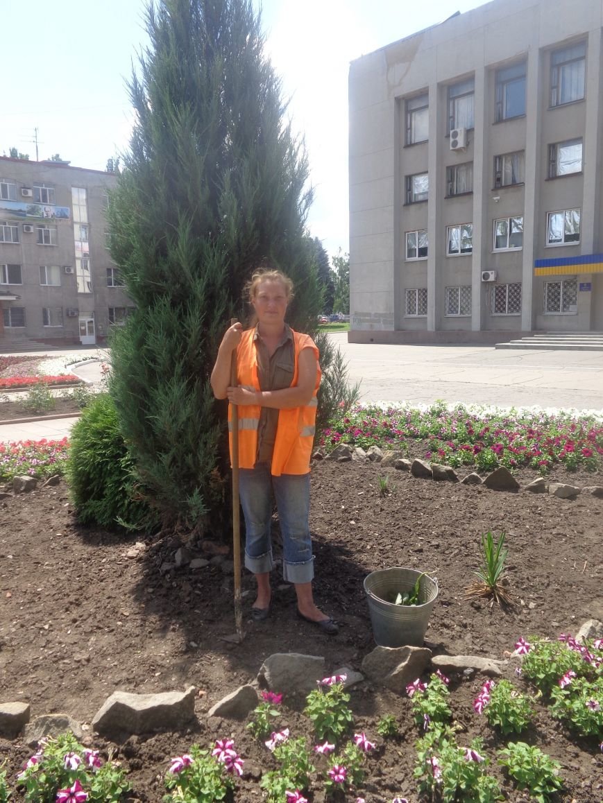 В Красноармейске начата подготовка ко Дню города (фото) - фото 2 В Красноармейске начата подготовка ко Дню города (фото) - фото 2