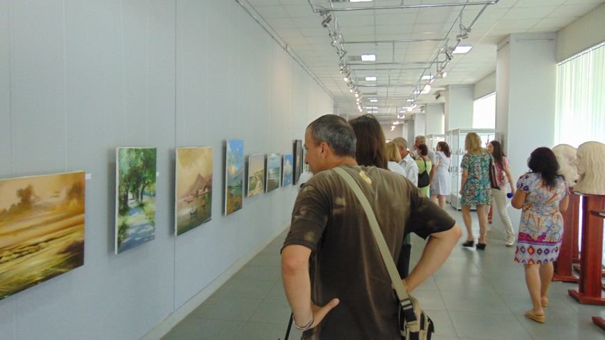 В Мариуполе заговорили все краски «Монологов в полдень века» (ФОТО) (фото) - фото 1 В Мариуполе заговорили все краски «Монологов в полдень века» (ФОТО) (фото) - фото 1