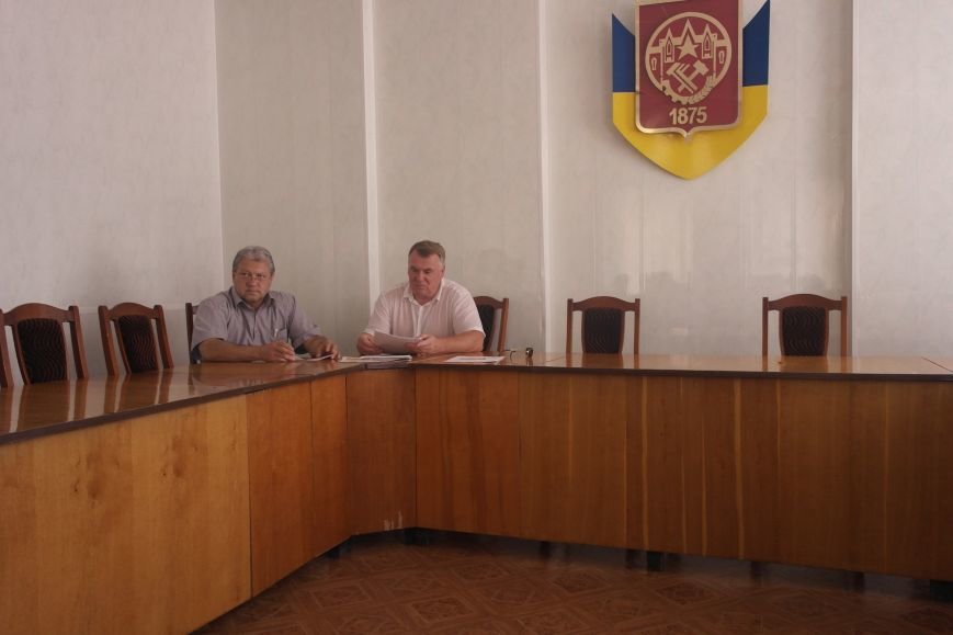На заседании общественного совета обсудили будущее региона, дороги... На заседании общественного совета обсудили будущее региона, дороги и патриотическое воспитание жителей Красноармейска (фото) - фото 3