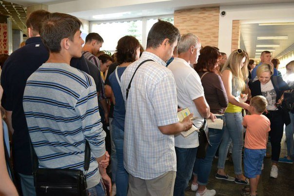 Рік АТО: як Україна дякує своїм військовим за героїзм і відвагу (ФОТО+ВІДЕО) (фото) - фото 3 Рік АТО: як Україна дякує своїм військовим за героїзм і відвагу (ФОТО+ВІДЕО) (фото) - фото 3