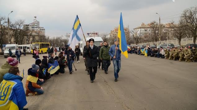 Рік АТО: як Україна дякує своїм військовим за героїзм і відвагу (ФОТО+ВІДЕО) (фото) - фото 4 Рік АТО: як Україна дякує своїм військовим за героїзм і відвагу (ФОТО+ВІДЕО) (фото) - фото 4