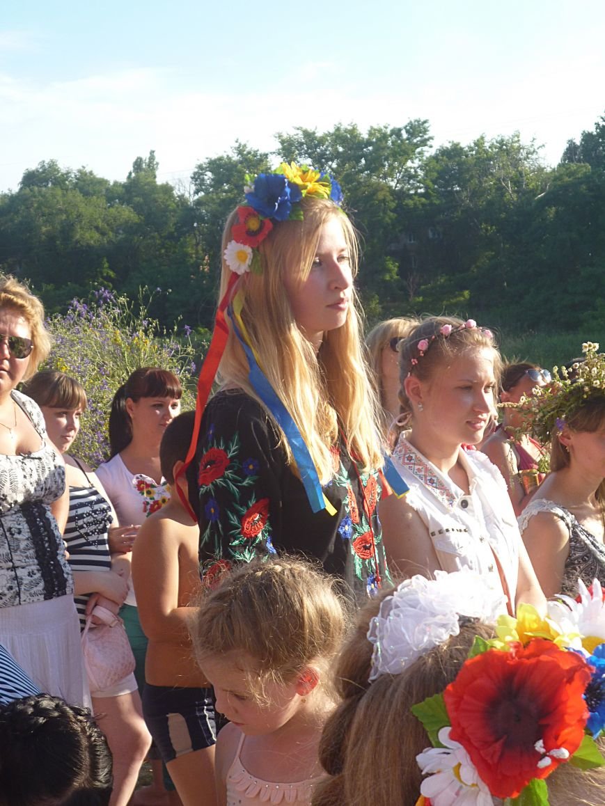 Криворожане на празднике Ивана Купала собрали более 3 тысяч гривен на лечение онкобольных детей (ФОТО) (фото) - фото 3 Криворожане на празднике Ивана Купала собрали более 3 тысяч гривен на лечение онкобольных детей (ФОТО) (фото) - фото 3