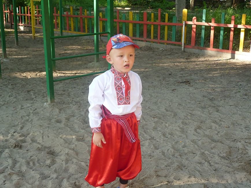 Криворожане на празднике Ивана Купала собрали более 3 тысяч гривен на лечение онкобольных детей (ФОТО) (фото) - фото 2 Криворожане на празднике Ивана Купала собрали более 3 тысяч гривен на лечение онкобольных детей (ФОТО) (фото) - фото 2