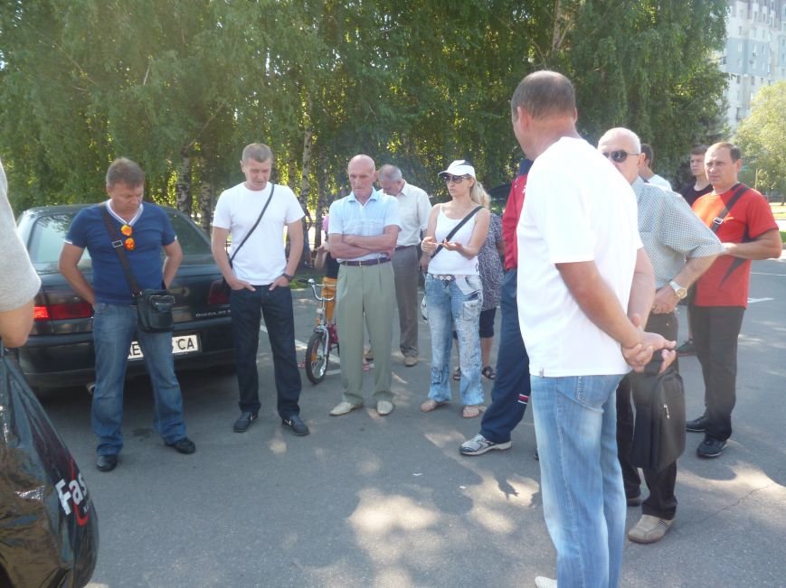Криворожане не смогли попасть на прием к Юрию Вилкулу и решили подать на него в суд (ФОТО) (фото) - фото 3 Криворожане не смогли попасть на прием к Юрию Вилкулу и решили подать на него в суд (ФОТО) (фото) - фото 3