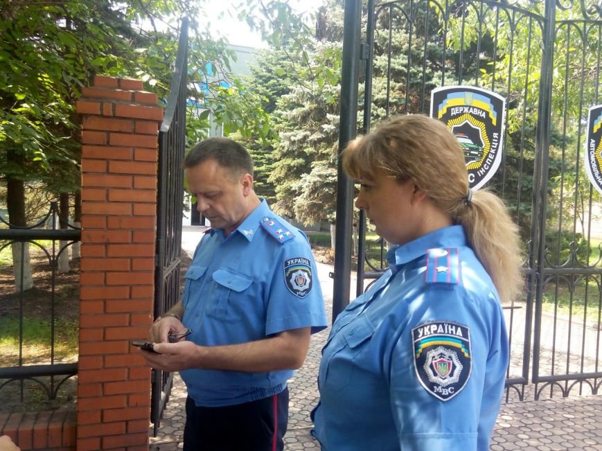 Мариупольских ГАИшников проверят на полиграфе (фото) - фото 1 Мариупольских ГАИшников проверят на полиграфе (фото) - фото 1