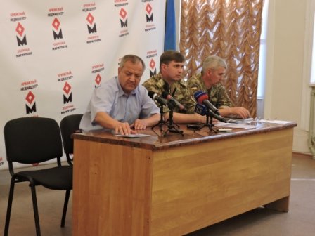 Мэр призвал неравнодушных мариупольцев принять участие в строительстве третьей линии обороны (ФОТО) (фото) - фото 1 Мэр призвал неравнодушных мариупольцев принять участие в строительстве третьей линии обороны (ФОТО) (фото) - фото 1