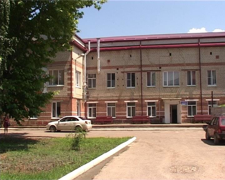 Армавирцы недовольны работой городской поликлиники №4 (фото) - фото 1 Армавирцы недовольны работой городской поликлиники №4 (фото) - фото 1