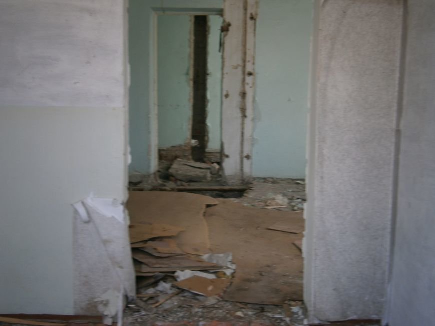 В Димитрове намерены восстановить 3 корпуса больницы, разрушение которых допустила нынешняя местная власть (ФОТО) (фото) - фото 11 В Димитрове намерены восстановить 3 корпуса больницы, разрушение которых допустила нынешняя местная власть (ФОТО) (фото) - фото 11