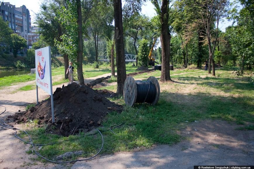 «Криворожэлектромонтаж» начали работы по установке светодиодного освещения в городском парке (ФОТО) (фото) - фото 1 «Криворожэлектромонтаж» начали работы по установке светодиодного освещения в городском парке (ФОТО) (фото) - фото 1