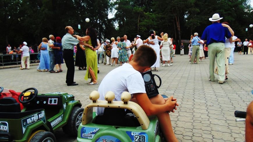Фотопятница: «Танцующий город» (фото) - фото 2 Фотопятница: «Танцующий город» (фото) - фото 2