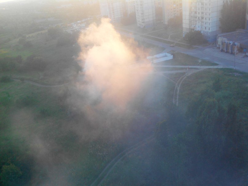 В Кривом Роге горит свалка на пустыре возле озера Соленое (ФОТО) (фото) - фото 1 В Кривом Роге горит свалка на пустыре возле озера Соленое (ФОТО) (фото) - фото 1