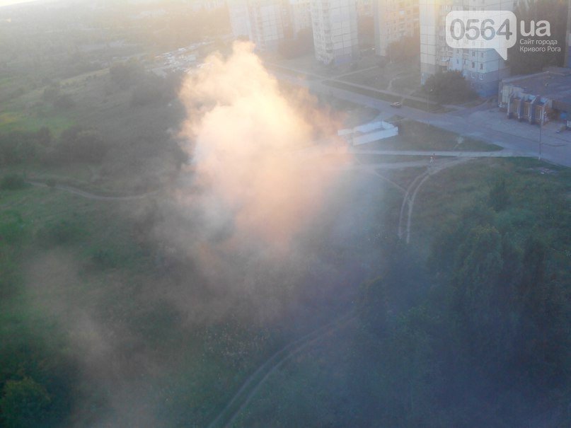 В Кривом Роге: установили памятный знак на месте гибели Кузьмы, встретили освобожденного из плена бойца, на Восточном горела свалка (фото) - фото 3 В Кривом Роге: установили памятный знак на месте гибели Кузьмы, встретили освобожденного из плена бойца, на Восточном горела свалка (фото) - фото 3
