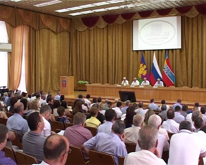Армавир направит предложение ЗСК по ограничению числа пивных магазинов в городе (фото) - фото 1 Армавир направит предложение ЗСК по ограничению числа пивных магазинов в городе (фото) - фото 1