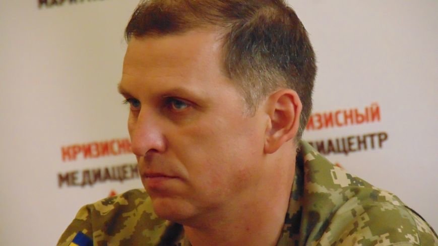 В Мариуполе не могут справиться с предпринимателями, продающими алкоголь солдатам и офицерам (фото) - фото 1 В Мариуполе не могут справиться с предпринимателями, продающими алкоголь солдатам и офицерам (фото) - фото 1