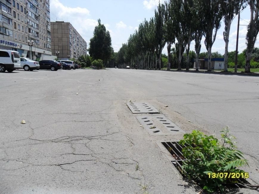В «Кривбассводоканале» принимают заявки только о своих открытых люках (ФОТО) (фото) - фото 1 В «Кривбассводоканале» принимают заявки только о своих открытых люках (ФОТО) (фото) - фото 1