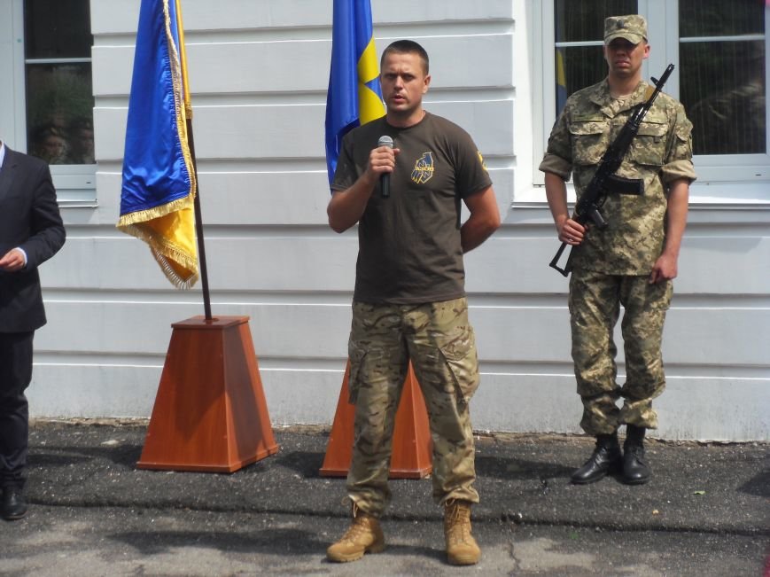 Полтавське небо плакало за загиблим у зоні АТО Дмитром Коряком (фото) - фото 4 Полтавське небо плакало за загиблим у зоні АТО Дмитром Коряком (фото) - фото 4