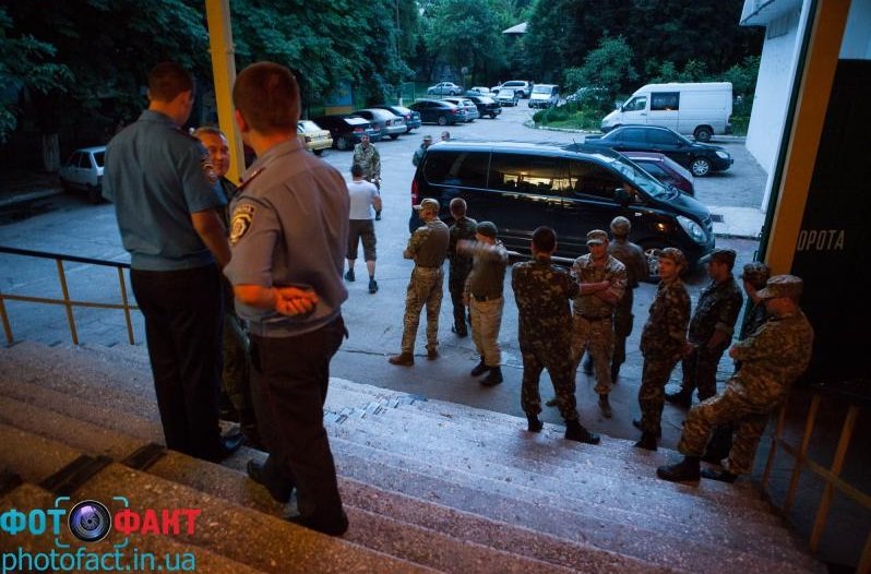 В Запорожье пытались раздать повестки прямо в спортзале (ФОТО) 