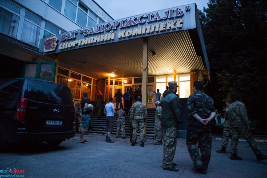 В Запорожье пытались раздать повестки прямо в спортзале (ФОТО) 