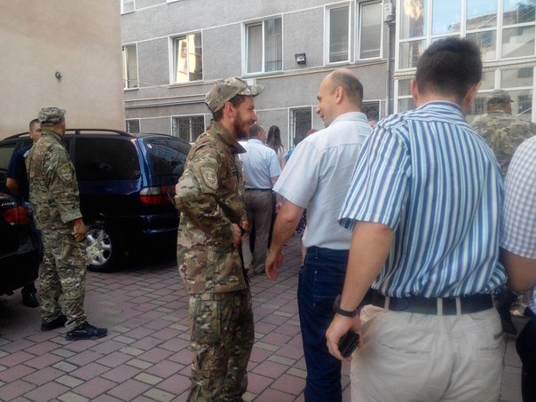 У Франківську зустріли податківців, які повернулися із зони АТО (ФОТО) (фото) - фото 5 У Франківську зустріли податківців, які повернулися із зони АТО (ФОТО) (фото) - фото 5