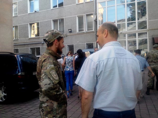У Франківську зустріли податківців, які повернулися із зони АТО (ФОТО) (фото) - фото 4 У Франківську зустріли податківців, які повернулися із зони АТО (ФОТО) (фото) - фото 4