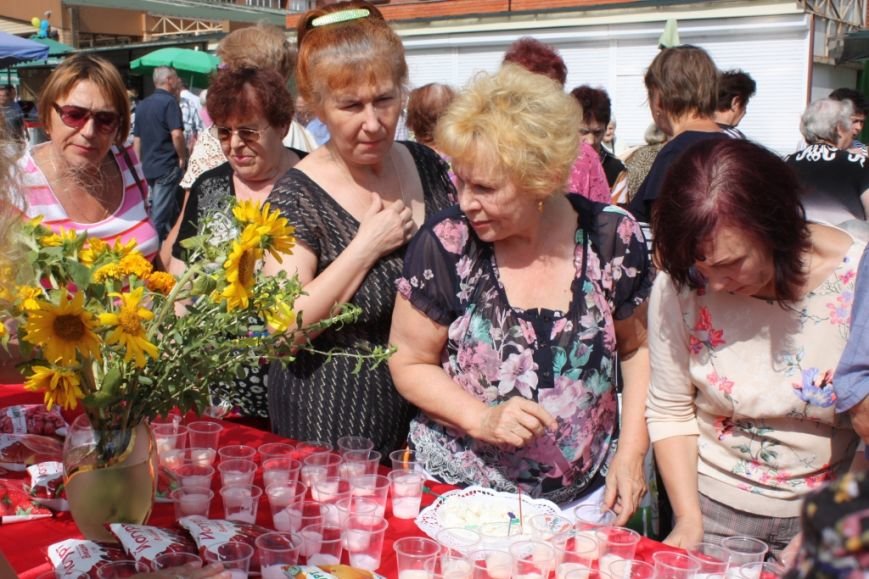 Все ветераны Мариуполя могут приобретать молочную продукцию по социальным ценам (фото) - фото 2 Все ветераны Мариуполя могут приобретать молочную продукцию по социальным ценам (фото) - фото 2