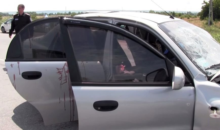 На Прикарпатті поблизу села Пійло трапилася ДТП. Одна людина у реанімації (ФОТО) (фото) - фото 3 На Прикарпатті поблизу села Пійло трапилася ДТП. Одна людина у реанімації (ФОТО) (фото) - фото 3