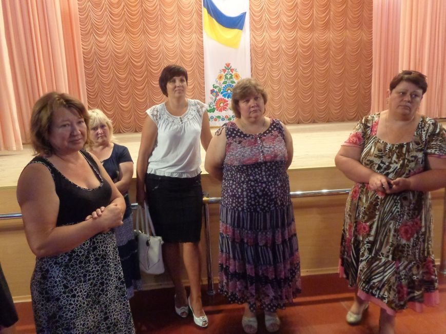 Громада поселка Новоэкономическое: «Нам нужно спасать наши села» (ф... Громада поселка Новоэкономическое: «Нам нужно спасать наши села» (фото) - фото 3