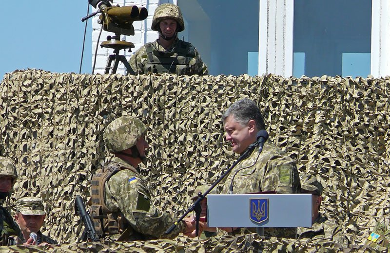 Порошенко отправил морских пехотинцев с полигона Николаевщины прямиком в АТО (ФОТОРЕПОРТАЖ) (фото) - фото 3 Порошенко отправил морских пехотинцев с полигона Николаевщины прямиком в АТО (ФОТОРЕПОРТАЖ) (фото) - фото 3