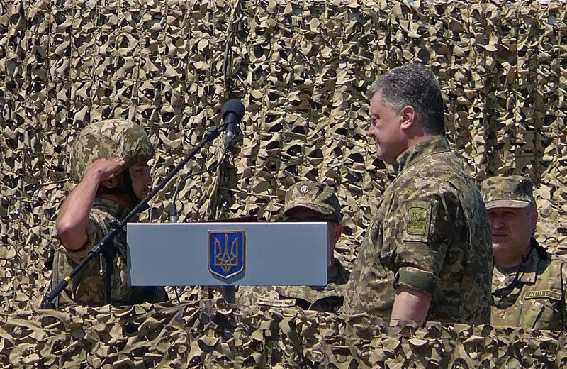 Порошенко отправил морских пехотинцев с полигона Николаевщины прямиком в АТО (ФОТОРЕПОРТАЖ) (фото) - фото 2 Порошенко отправил морских пехотинцев с полигона Николаевщины прямиком в АТО (ФОТОРЕПОРТАЖ) (фото) - фото 2