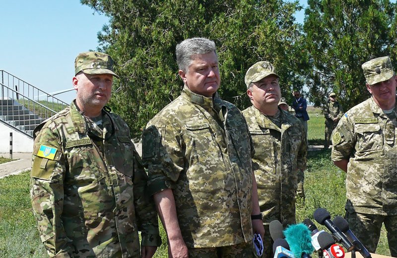 Порошенко отправил морских пехотинцев с полигона Николаевщины прямиком в АТО (ФОТОРЕПОРТАЖ) (фото) - фото 13 Порошенко отправил морских пехотинцев с полигона Николаевщины прямиком в АТО (ФОТОРЕПОРТАЖ) (фото) - фото 13