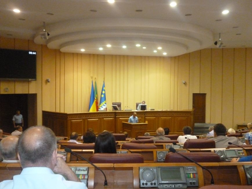 Представители футбольного «Кривбасса» пытались достучаться к депутатам горсовета (ФОТО) (фото) - фото 2 Представители футбольного «Кривбасса» пытались достучаться к депутатам горсовета (ФОТО) (фото) - фото 2