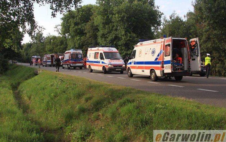 У ДТП за участю прикарпатського автобуса загинуло 5 людей (фото) - фото 2 У ДТП за участю прикарпатського автобуса загинуло 5 людей (фото) - фото 2