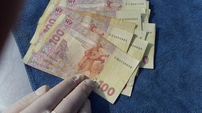 В Мариуполе СБУ задержала на взятке начальника следственного отдела милиции (фото) - фото 1 В Мариуполе СБУ задержала на взятке начальника следственного отдела милиции (фото) - фото 1