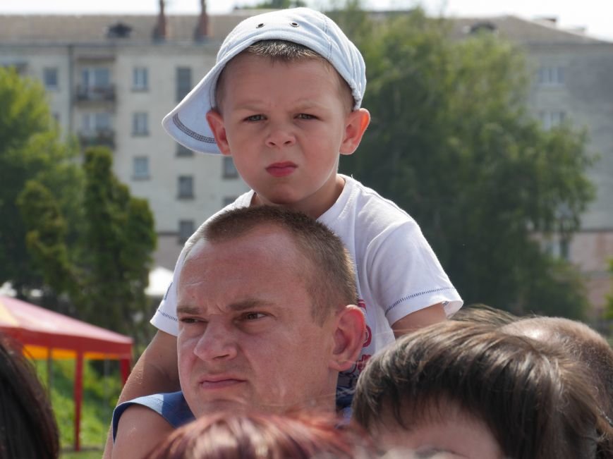 Сотні тернополян взяли участь у молитовній ході до 150-ліття від дня народження Андрея Шептицького (фоторепортаж) (фото) - фото 1 Сотні тернополян взяли участь у молитовній ході до 150-ліття від дня народження Андрея Шептицького (фоторепортаж) (фото) - фото 1