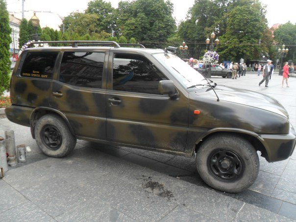 Зі Львова на передову: волонтери відправили в зону бойових дій реанімобіль та позашляховик (ФОТО+ВІДЕО) (фото) - фото 1 Зі Львова на передову: волонтери відправили в зону бойових дій реанімобіль та позашляховик (ФОТО+ВІДЕО) (фото) - фото 1