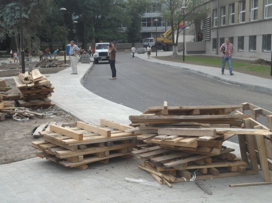 Як Львів готується до відкриття пам'ятника Андрею Шептицькому (ФОТО) (фото) - фото 6 Як Львів готується до відкриття пам'ятника Андрею Шептицькому (ФОТО) (фото) - фото 6