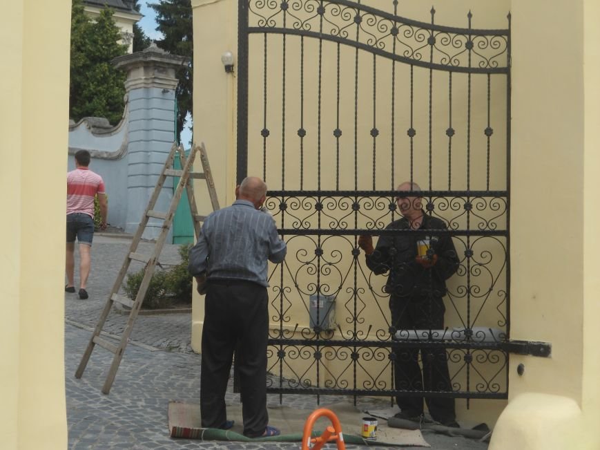 Як Львів готується до відкриття пам'ятника Андрею Шептицькому (ФОТО) (фото) - фото 2 Як Львів готується до відкриття пам'ятника Андрею Шептицькому (ФОТО) (фото) - фото 2