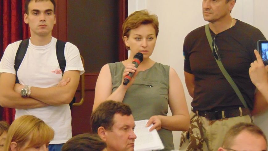 Выслушав руководителя сектора «М» активисты продолжили звать президента в Мариуполь для расстановки точек над i (ФОТО)) (фото) - фото 4 Выслушав руководителя сектора «М» активисты продолжили звать президента в Мариуполь для расстановки точек над i (ФОТО)) (фото) - фото 4