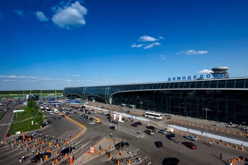Пассажиры аэропорта Домодедово теперь тратят меньше предполётного времени