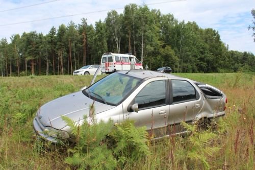 Под Гродно перевернулась машина с четырьмя малолетними детьми (фото) - фото 6 Под Гродно перевернулась машина с четырьмя малолетними детьми (фото) - фото 6
