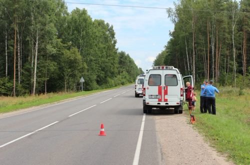 Под Гродно перевернулась машина с четырьмя малолетними детьми (фото) - фото 1 Под Гродно перевернулась машина с четырьмя малолетними детьми (фото) - фото 1