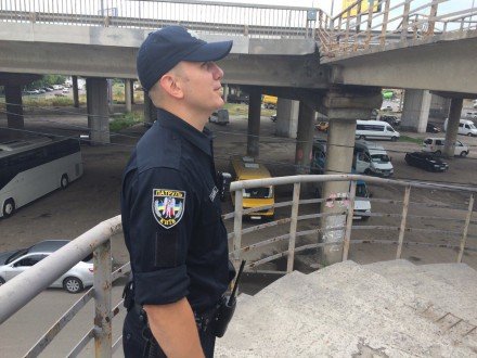 В Киеве неизвестные прострелили голову девушке (ФОТО) (фото) - фото 1 В Киеве неизвестные прострелили голову девушке (ФОТО) (фото) - фото 1